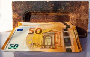 obtenir 800 euros